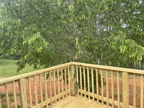 326 Oak Leaf Cir in Maryville, TN - Building Photo - Building Photo