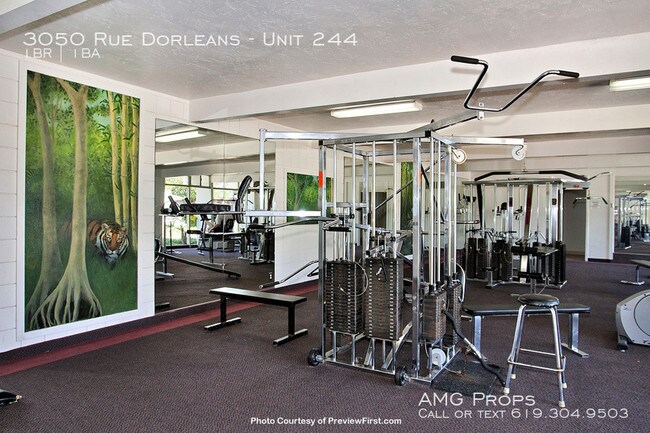 3050 Rue D’Orleans-Unit -Unit 244 in San Diego, CA - Foto de edificio - Building Photo