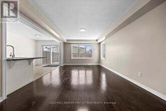 2445 River Mist Rd in Ottawa, ON - Building Photo - Building Photo