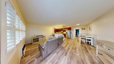130 Dorchester F in West Palm Beach, FL - Building Photo - Building Photo