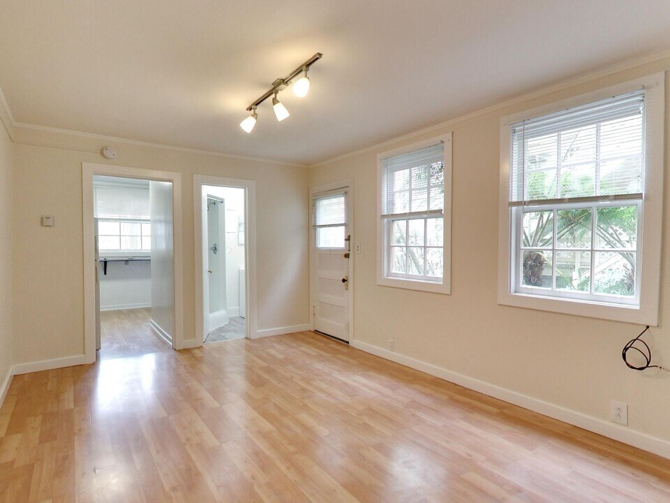 1730 Pacific Ave in San Francisco, CA - Building Photo