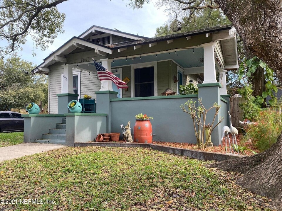 2250 Myra St in Jacksonville, FL - Building Photo