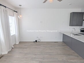 313 W 25 N in Layton, UT - Building Photo - Building Photo