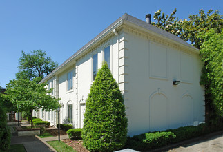 2115 Acklen Ave in Nashville, TN - Building Photo - Building Photo