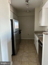 555 Massachusetts Ave NW in Washington, DC - Building Photo - Building Photo