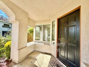 25211 Corte Sombrero in Murrieta, CA - Building Photo - Building Photo