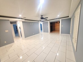 1309 W Villa St in Pharr, TX - Building Photo - Building Photo