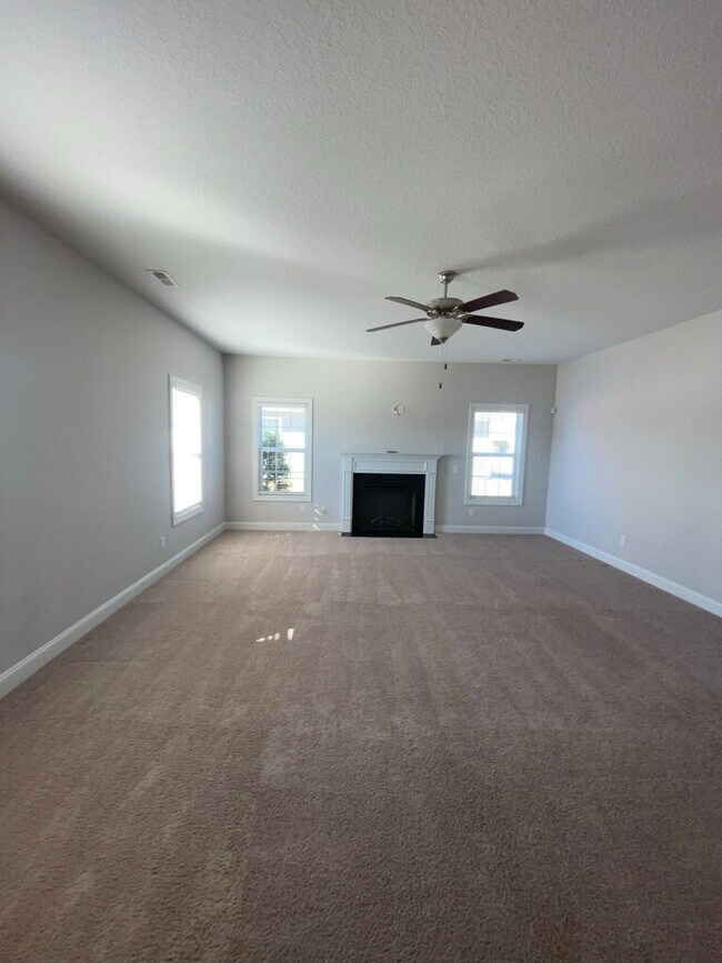 101 S Sea St in Jacksonville, NC - Building Photo - Building Photo