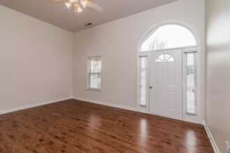 202 Zenith Ct in Smyrna, TN - Building Photo - Building Photo