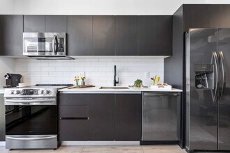 398 NE 5th St in Miami, FL - Building Photo - Building Photo