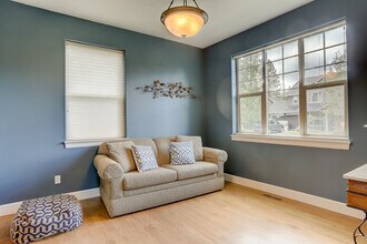 19704 Dartmouth Ave in Bend, OR - Building Photo - Building Photo