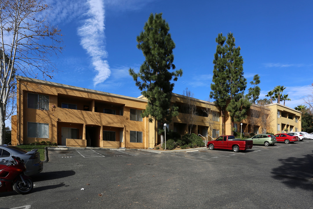 Autumn Haze Apartments in Fallbrook, CA - Foto de edificio