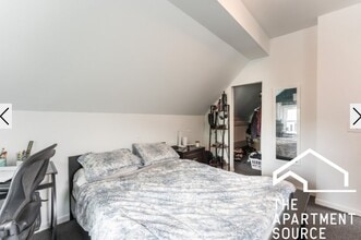 2616 N Marshfield Ave, Unit 2 in Chicago, IL - Building Photo - Building Photo