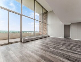 1000 Urlin Ave in Grandview Heights, OH - Foto de edificio - Building Photo