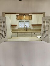 2050 Oleander Blvd in Fort Pierce, FL - Foto de edificio - Building Photo