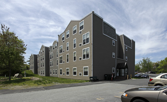 Turtle Creek Apartments in Beverly, MA - Building Photo - Building Photo