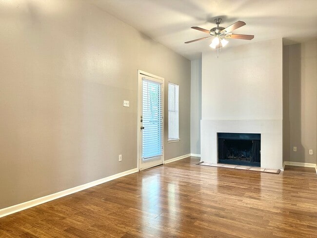 property at 712 Graham Pl