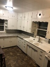 1008 S 6th St, Unit Main unit A in Norfolk, NE - Building Photo - Building Photo