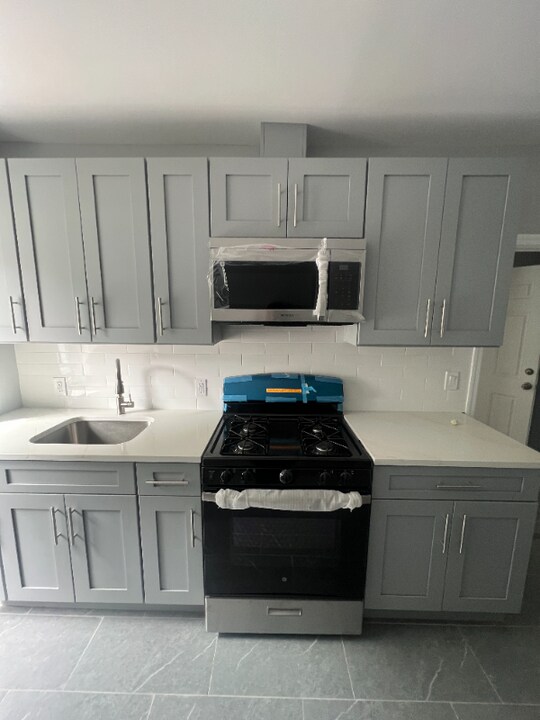 54 9th Ave in Newark, NJ - Building Photo
