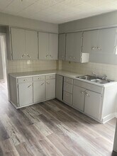 718 W Nichols St in Springfield, MO - Building Photo - Building Photo