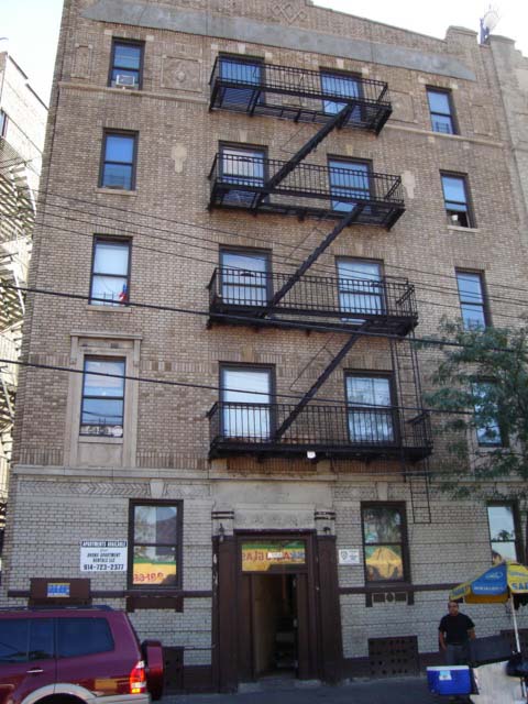 1008 Garrison Ave in Bronx, NY - Foto de edificio