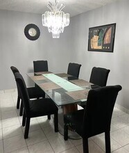 6931 SW 6th St in Pembroke Pines, FL - Building Photo - Building Photo