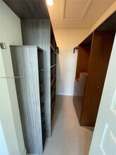 7809 NW 104th Ave in Doral, FL - Building Photo - Building Photo