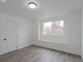 212 N Blandena St in Portland, OR - Building Photo - Building Photo