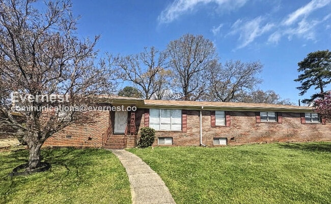 property at 400 Glen Crest Dr