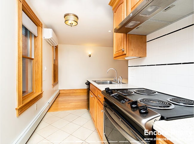 property at 27 Phillips St