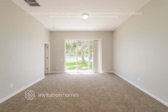 9750 50th St Cir E in Parrish, FL - Foto de edificio - Building Photo