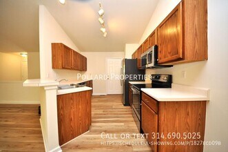 59 Monterey Cypress Dr in Lake St. Louis, MO - Building Photo - Building Photo