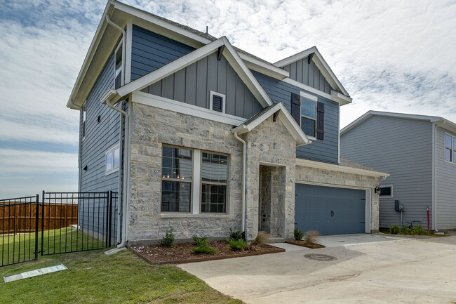 2225 Offerande Dr in Aledo, TX - Foto de edificio - Building Photo