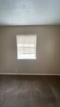 1305 Adams St in Conroe, TX - Building Photo - Building Photo