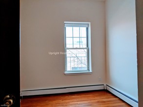 176 N Beacon St-Unit -Apt 21 in Boston, MA - Building Photo - Building Photo