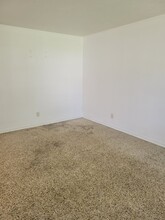 2103 Jobbins Dr in Leesburg, FL - Building Photo - Building Photo