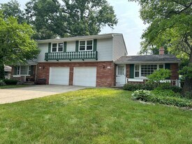 1439-1441-1441 Springdale Ln in Green Bay, WI - Building Photo