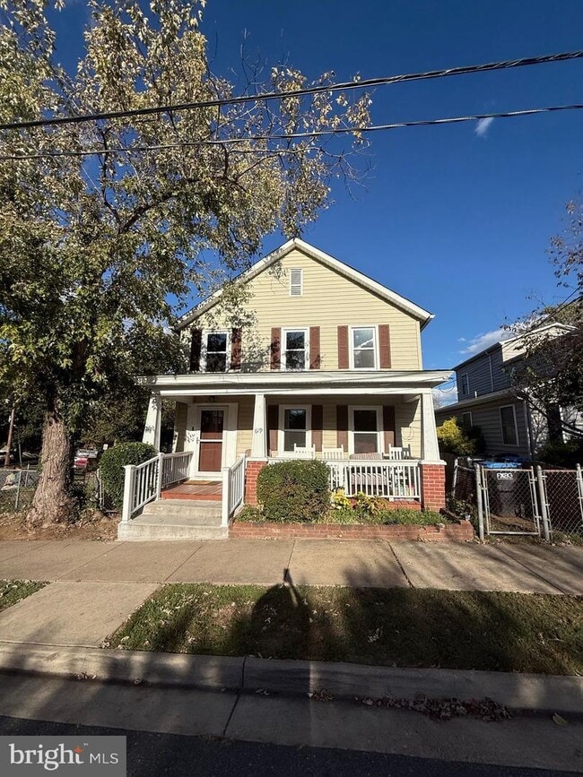 property at 619 Spottswood St