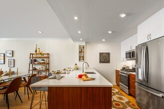 121 Gerry Rd in Chestnut Hill, MA - Building Photo - Building Photo