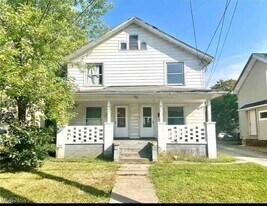 846 Hunter St NW in Warren, OH - Building Photo