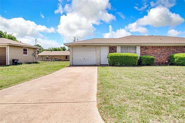 100 Ramada Ave in Joshua, TX - Building Photo - Building Photo
