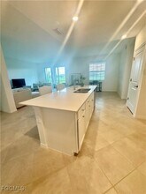 20610 Hazelnut Ct in Lehigh Acres, FL - Foto de edificio - Building Photo