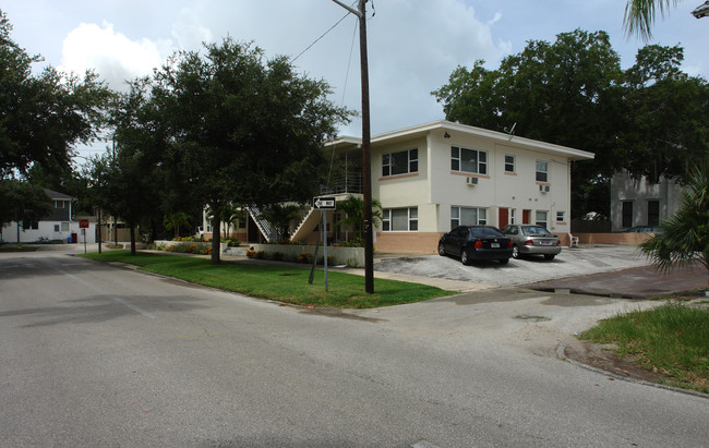 900 3rd St N in St. Petersburg, FL - Building Photo - Building Photo