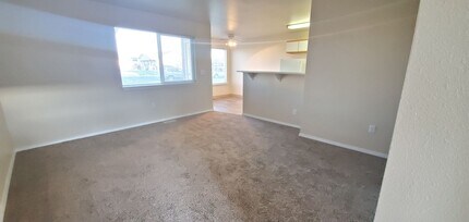 671 Saratoga Dr-Unit -202 in Twin Falls, ID - Building Photo - Building Photo