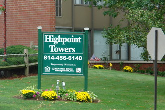 Highpoint Towers in Erie, PA - Foto de edificio - Building Photo