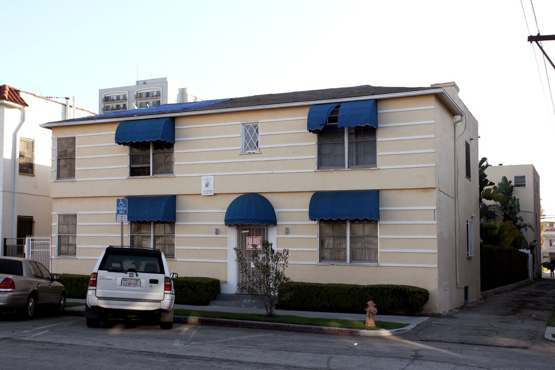 630 Cedar Ave in Long Beach, CA - Foto de edificio