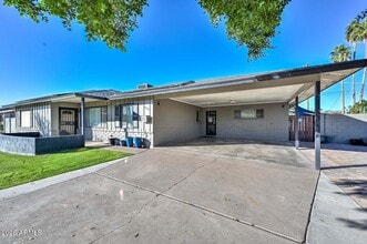6816 E Coronado Rd in Scottsdale, AZ - Foto de edificio - Building Photo