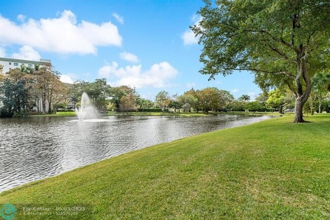 property at 2240 N Cypress Bend Dr