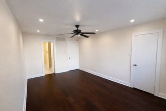 4777 Cedar Springs Rd, Unit 8D in Dallas, TX - Building Photo - Building Photo