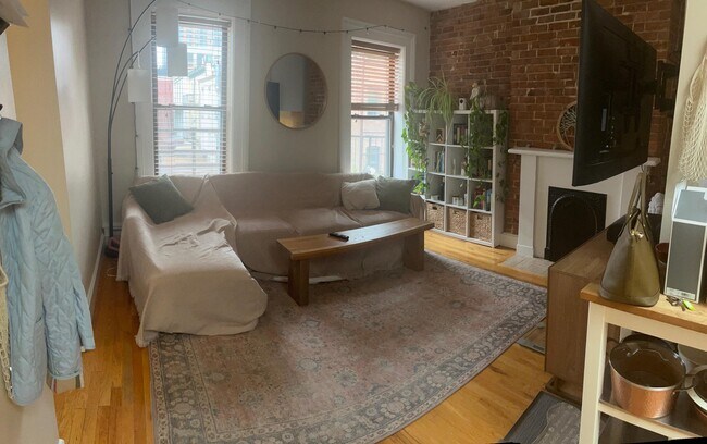 property at 204 Warren St